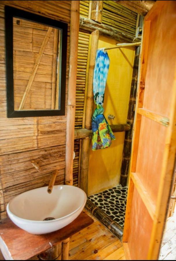 Hotel Guatape Adrianas Bambu エクステリア 写真