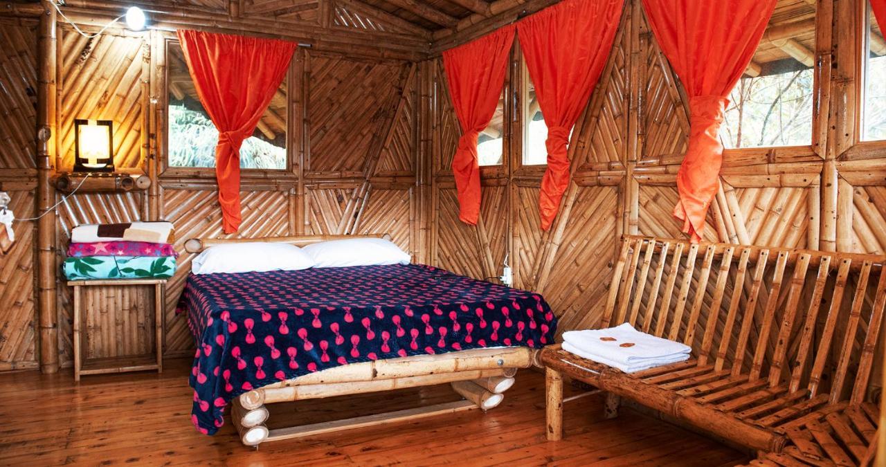 Hotel Guatape Adrianas Bambu エクステリア 写真