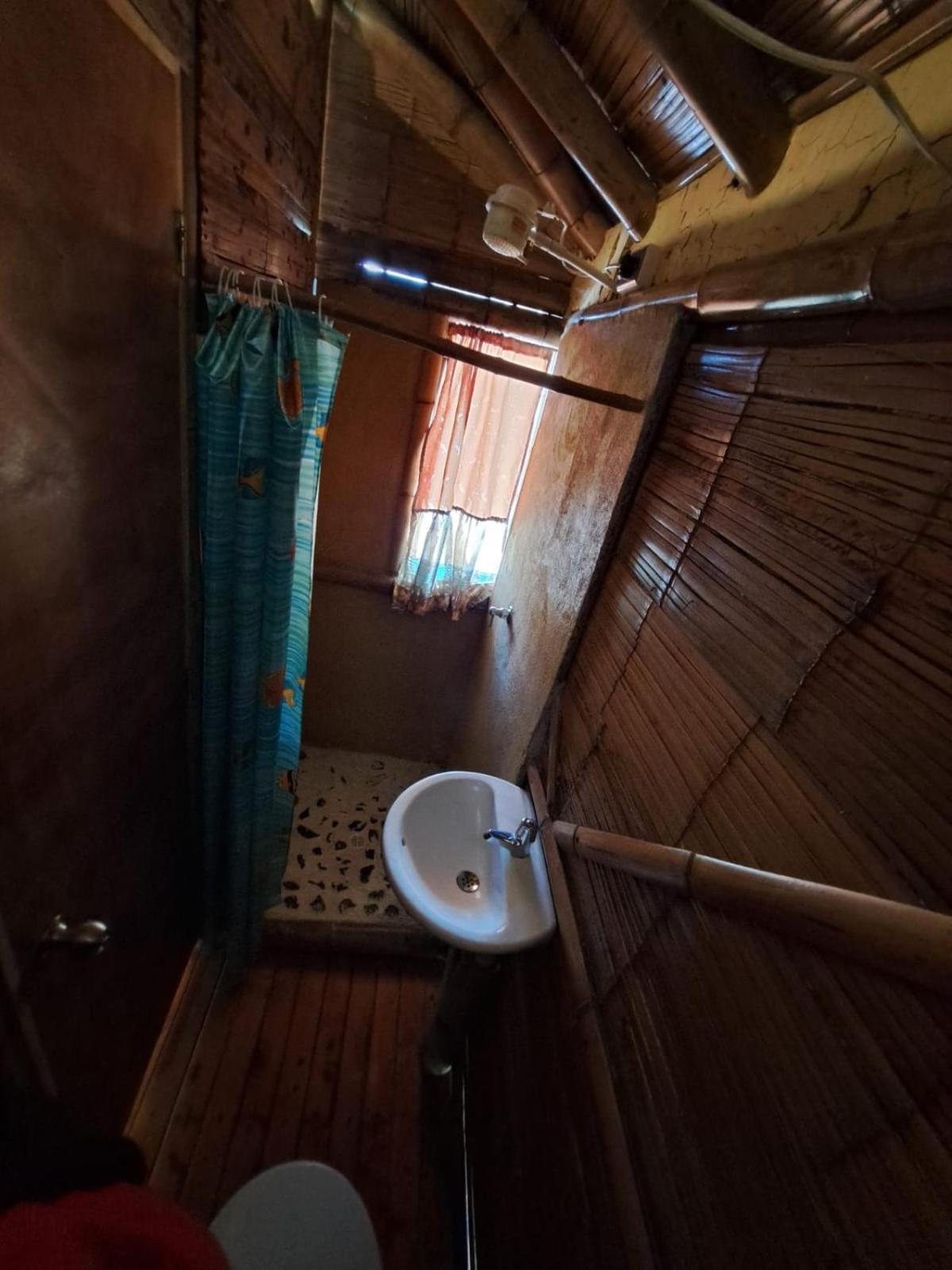 Hotel Guatape Adrianas Bambu エクステリア 写真