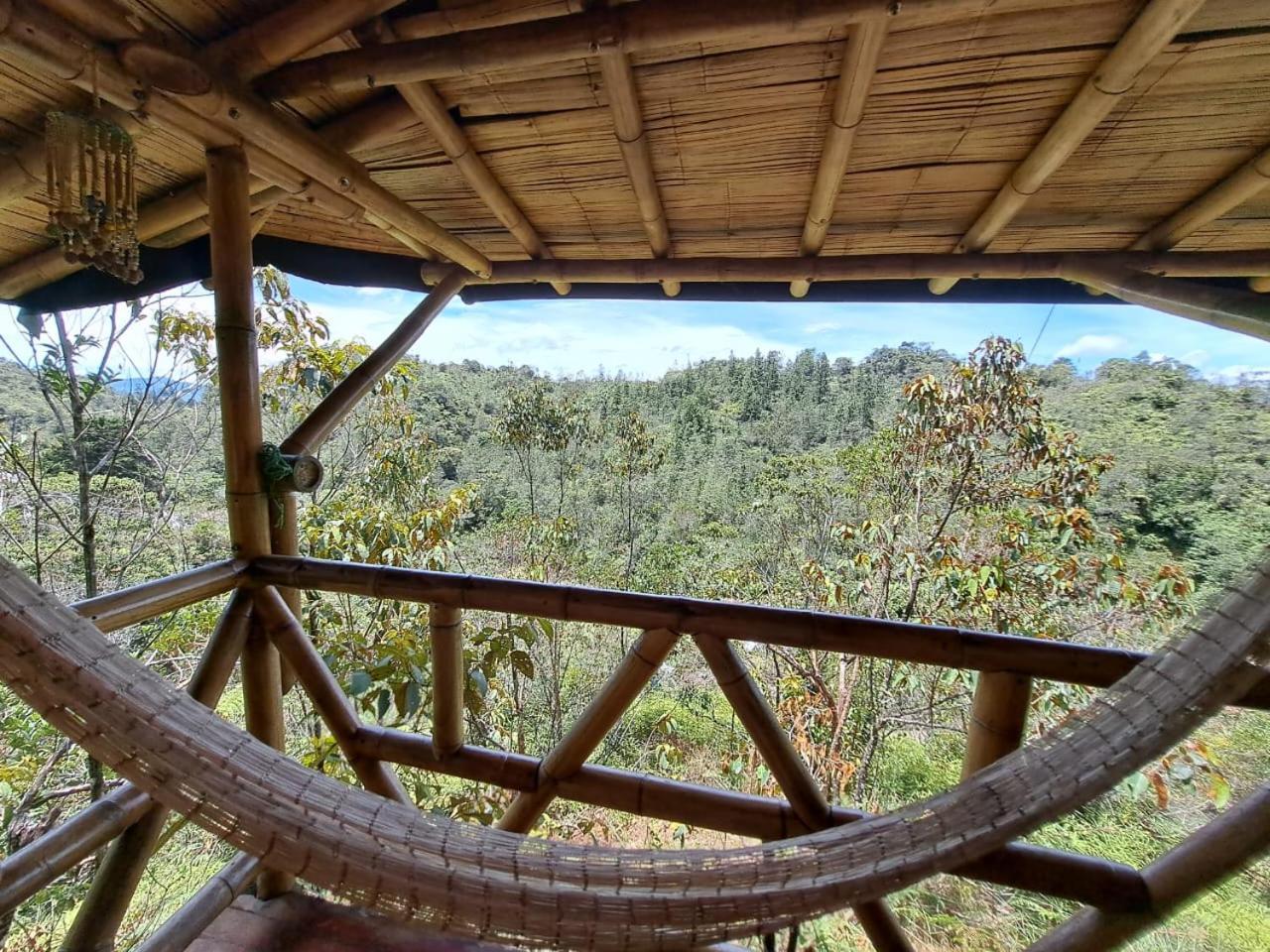 Hotel Guatape Adrianas Bambu エクステリア 写真